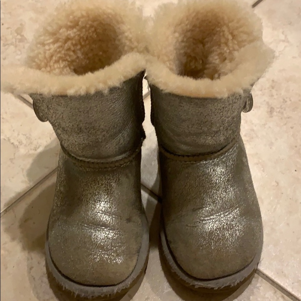 Used Size 10 girls silver uggs
